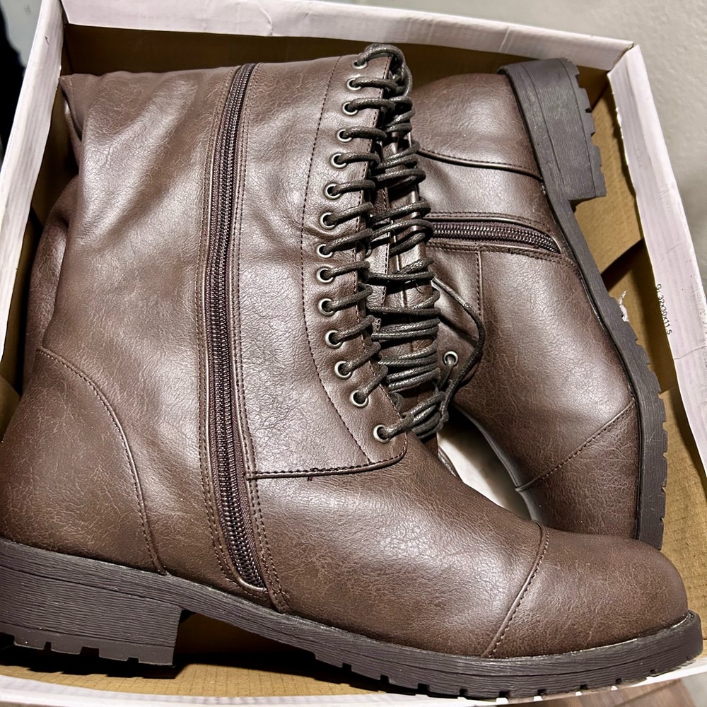 EUC Brown Over-the-Knee Lace-Up Boots